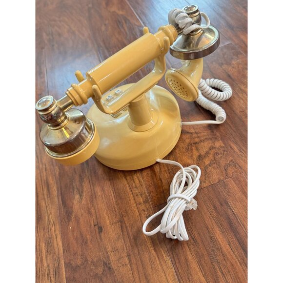 VTG Radio Shack French Style Push Button Telephone 43-330 Beige Gold UNTESTED - Picture 3 of 12